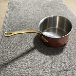Williams-Sonoma copper sauce pot. 1.5 quart